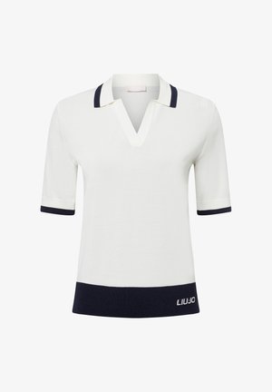 Polo a maglia bianca con dettagli blu navy, caratterizzato da un colletto a V, maniche corte e dettagli di brand sul fondo. Texture liscia.