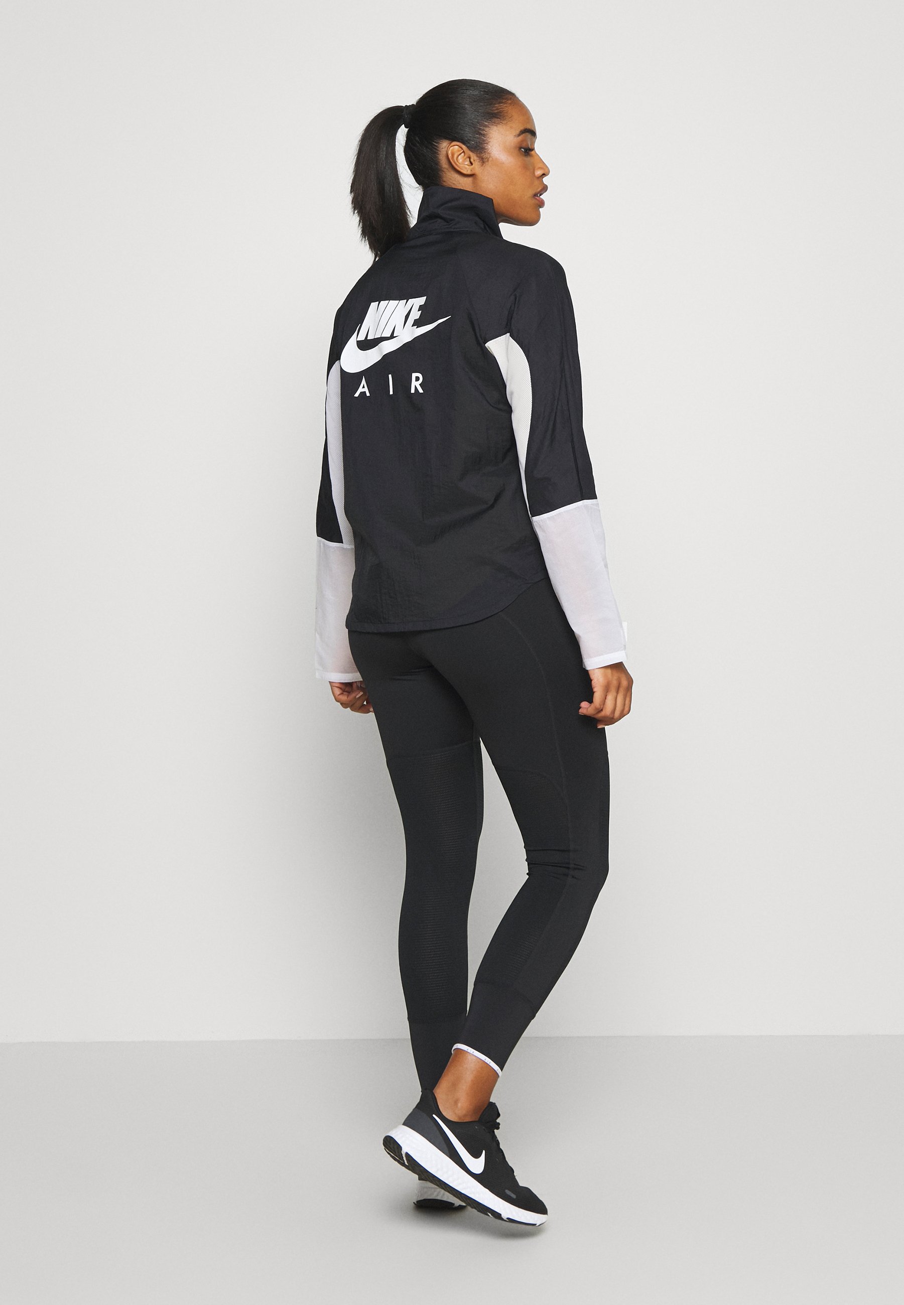 Nike Performance AIR Løperjakke blackwhite Zalando.no Adidas by Stella McCartney Sko for Kvinner: opp til −45% på