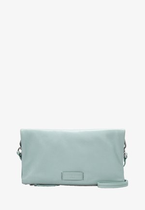 Svěže zelená kožená kabelka do ruky s hladkou texturou, zipovým zavíráním a odnímatelným ramenním popruhem. Má obdélníkový tvar a logo.