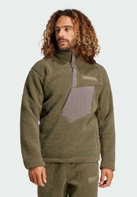 Adidas Terrex PILE SNAP - Vesta od flisa - olive strata