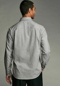 Next REGULAR FIT - BRUSHED SINGLE CUFF WITH SPREAD COLLAR - Svečana košulja - light grey