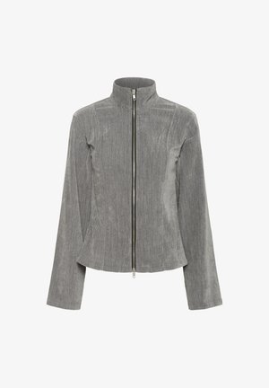 Siva kordura jakna s visokim ovratnikom, dugim rukavima i prednjim zatvaračem. Ima prilagođen dizajn s suptilnom teksturom i vertikalnim linijama.