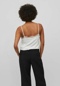 Vimajan 2 4 Top Cloud Dancer Detail