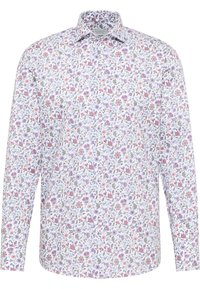 Langarm overhemd met een witte achtergrond en een bloemenpatroon in roze, blauw en groen. Kenmerkende kraag en een knoopsluiting.