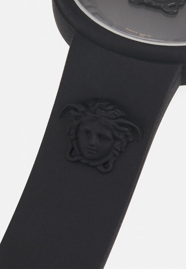 MEDUSA POP - Watch4