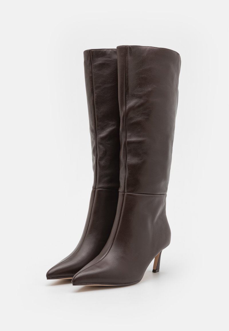 STEVE MADDEN Stivale in Marrone Scuro | ABOUT YOU