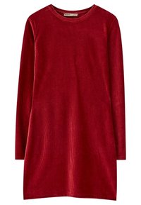 Robe longue en velours côtelé rouge à manches longues, avec un col rond, une texture douce et une coupe droite, se terminant au-dessus du genou.