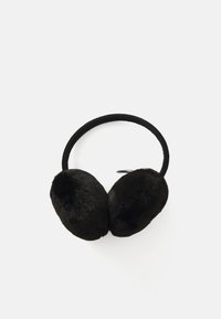 Cuffie nere con una morbida texture in pelliccia sintetica, cuscinetti per le orecchie arrotondati e una fascia sottile e imbottita. Nessun hardware visibile.