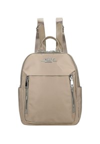 Beżowy plecak wykonany z gładkiego nylonu, z srebrnymi akcesoriami, charakteryzujący się dwoma zamkami błyskawicznymi, przednią kieszenią oraz wyściełanymi ramiączkami.