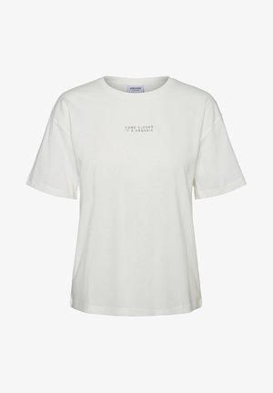 Valkoinen orgaanisesta puuvillasta valmistettu t-paita, jossa on rento malli, lyhyet hihat ja rintapainatus, joka kuuluu: "TULE LÄHEMMÄS, SE ON ORGAANISTA."