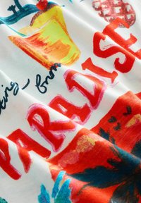 Non selezionato, white