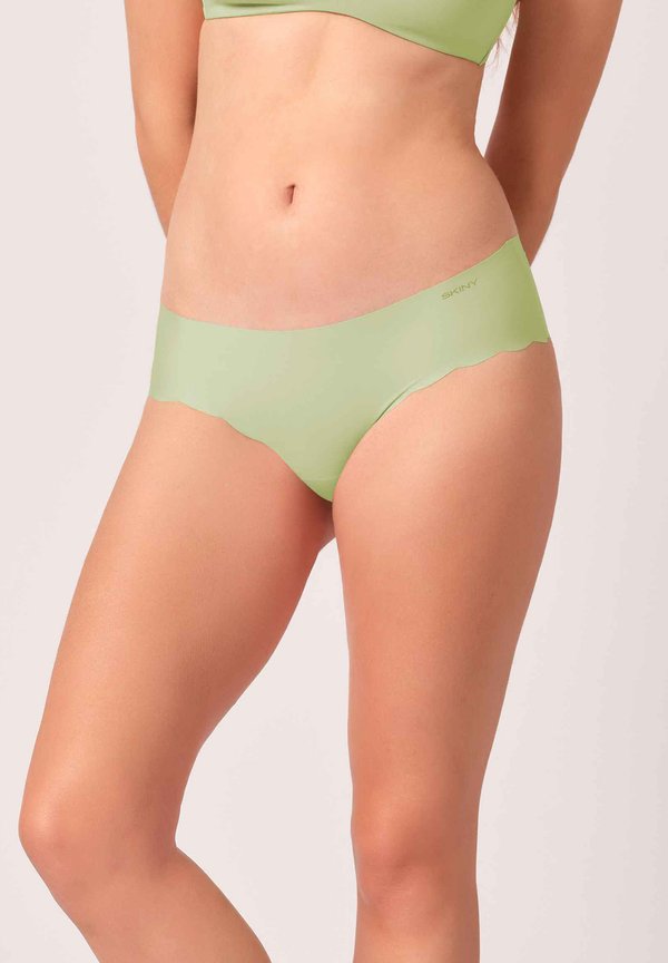 MICRO LOVERS MIT PRAKTISCH GESCHNITTENEN KANTEN - Slip