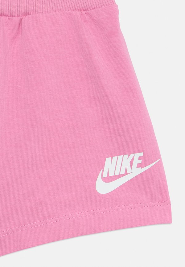 Shorts - magic flamingo2