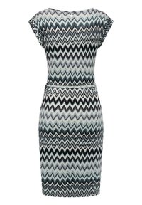 Sukienka typu bodycon z wzorem w zygzak w kolorze czarnym, turkusowym i jasnoszarym. Wykonana z elastycznego materiału, z krótkimi rękawami i dopasowanym krojem.