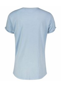 Lichtblauw T-shirt met korte mouwen en opgerolde mouwen, ronde zoom, en zachte, ademende stof, met een eenvoudig, klassiek ontwerp.