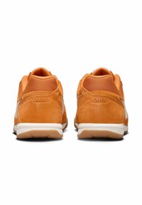 Nike Sportswear GATO UNISEX - Sneakers basse - monarch/soft pearl-gum lt brown