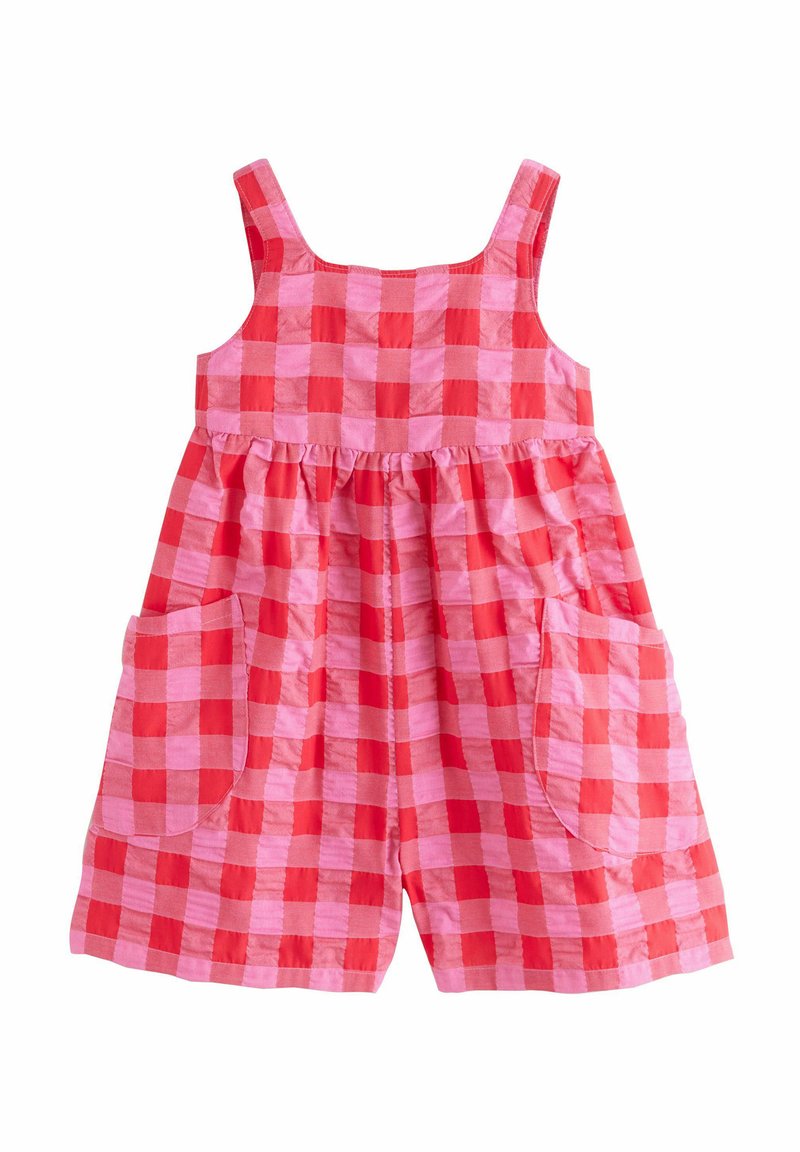 Robe salopette à carreaux rouge et rose avec un motif à carrés, sans manches, taille froncée et deux grandes poches latérales. Matière en coton, coupe décontractée.