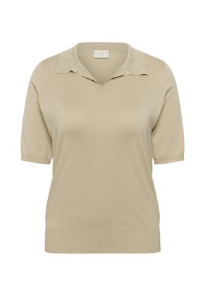 Polo en maille beige à manches courtes avec un col doux et un ourlet et poignets côtelés, étiquette "KAFFE curve" à l'intérieur du col.