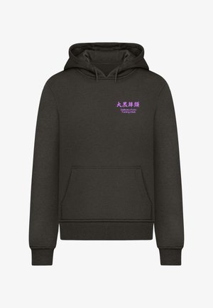 Hanorac gri închis din material moale, cu o buzunar frontal. Are text violet: "大黒摩季" și "Daikoku Futo Tuning Club." Design clasic cu glugă ajustabilă.