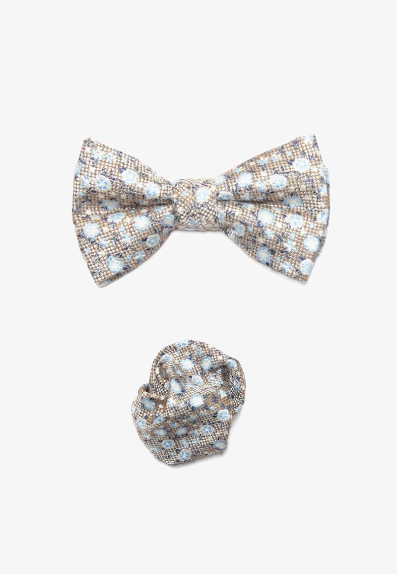 Fliegen und passendes Einstecktuch aus strukturiertem Stoff mit einem kleinen blauen Blumenmuster auf beigeem Hintergrund.