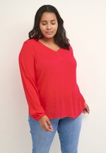 Kaffe Curve Ami S/S Blouse in Red