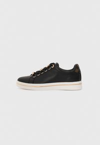 Unselected, black