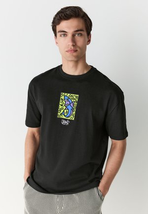 REGULAR FIT JAWS LICENCE GRAPHIC  - Apdrukāts T-krekls - black