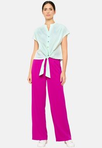 LolaLiza SHORT-SLEEVED - Užsagstoma palaidinė - lime