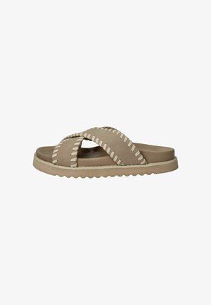 Beige instapsandaal met brede gekruiste banden met lichte stiksels en een geribbelde zool voor grip.