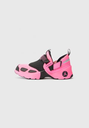 JORDAN TRUNNER LX - Trainers - pink blast/black/silver-coloured
