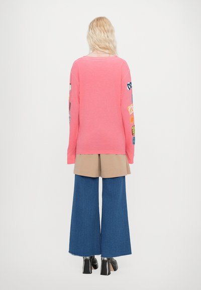 Dsquared2 BREEZY FIT TEE - Long sleeved top - coral