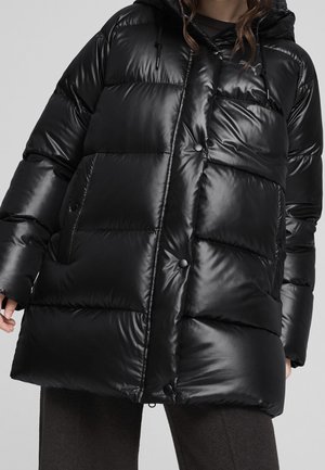 Daunenmantel - black