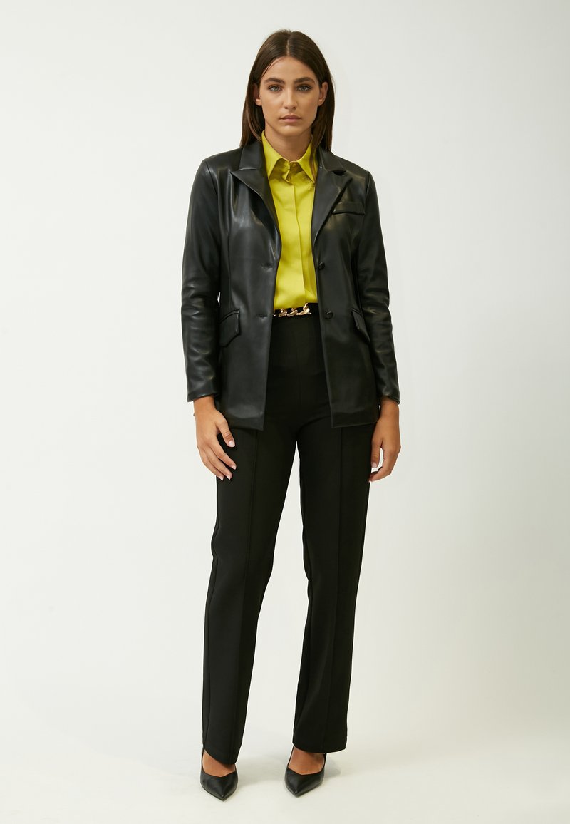 Classic Veste en similicuir à col rond pour Femmes -W40762Z8