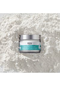 REN CLEAN SKINCARE CLARIMATTE™ INVISIBLE PORES DETOX MASK - Masque visage