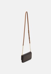MICHAEL Michael Kors JET CHARM SET  - Carteira de mão - acorn