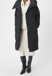 Object Dunfrakker - black