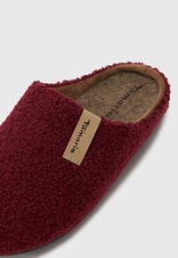 Tamaris Lahtised kingad - red