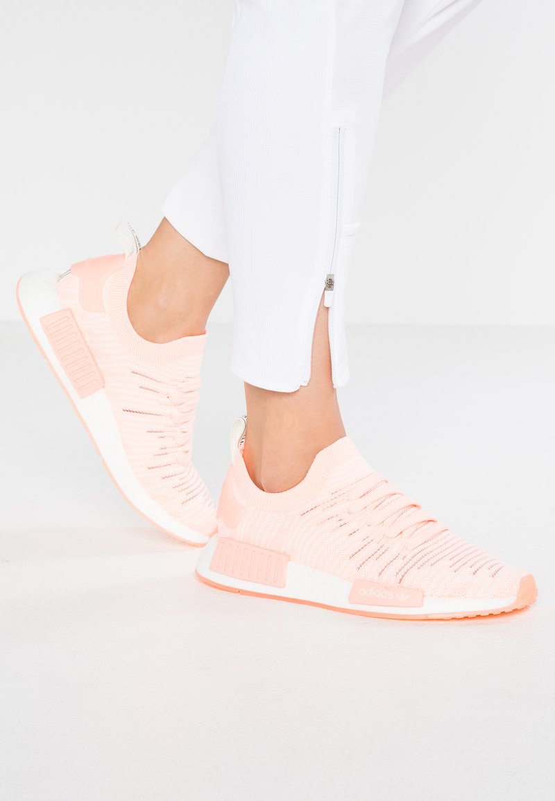 nmd r1 stlt pink