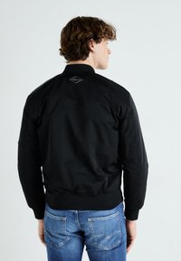 Replay JACKET - Bombejakke - black