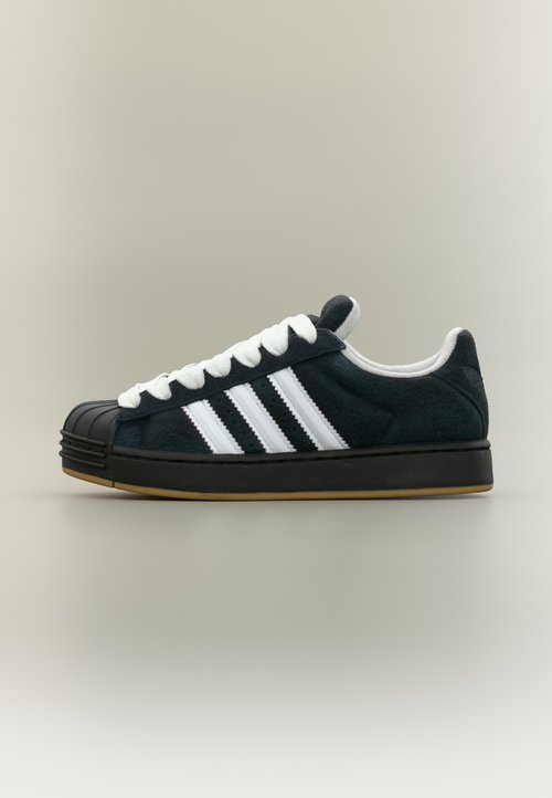 adidas Originals SUPERSTAR UNISEX - Pantofi skate - core black/footwear white