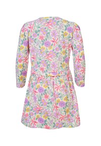 Une robe à manches longues avec un motif floral en rose, violet, jaune et vert sur un fond clair, avec une taille froncée et un col rond.