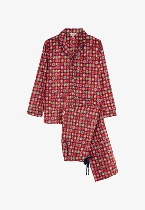 Roter Pyjama-Set mit Muster, das aus einem langärmeligen Oberteil mit Kragen und passenden Jogginghosen mit Kordelzug besteht, gefertigt aus weichem Stoff.