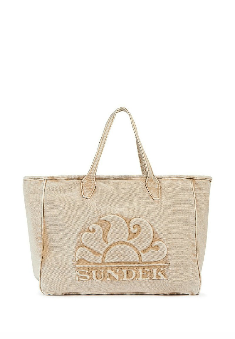Borsa tote beige con due manici, tessuto testurizzato, un design a nuvola in rilievo ben evidente e logo "SUNDEK" nella parte inferiore.