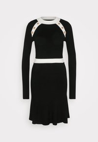 Robe pull - black/white