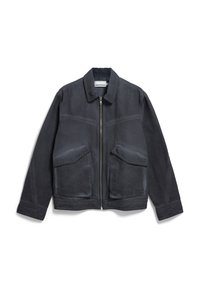 Dunkelgraue, Reißverschlussjacke mit zwei großen Fronttaschen, einem spitzen Kragen und einem leicht strukturierten Stoff. Klassische kastige Form mit langen Ärmeln.