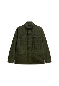 Veste utilitaire vert olive en mélange de coton, avec un col montant, fermeture éclair à l'avant, quatre poches avant et détail de patch sur les épaules.