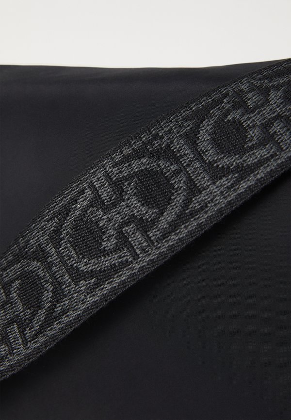 CAMPUS PUFFY  - Cross body bag - noir4