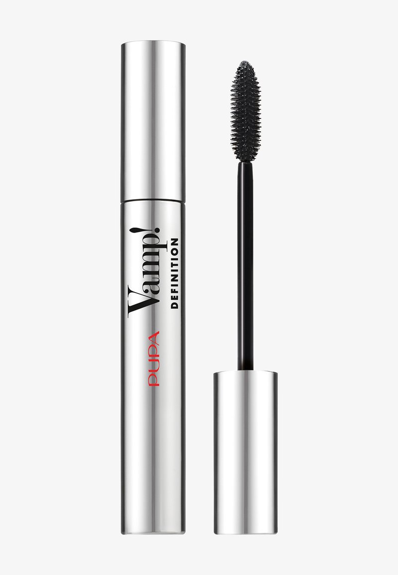 Mascara Pupa Vamp! Definition in un elegante tubo argentato con testo nero, dotato di uno scovolino a spirale con setole fini per un'applicazione precisa.