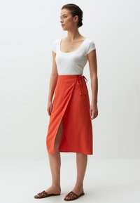Jimmy Key NORMAL WAIST SLIT - A-Linien-Rock - orange