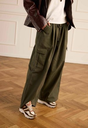 Manfield, Sneakers laag - braun